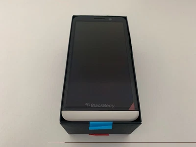BlackBerry Z30 5.0" 8MP 16GB 2GB RAM BlackBerry OS GSM / HSPA / LTE  - Bild 1 von 4