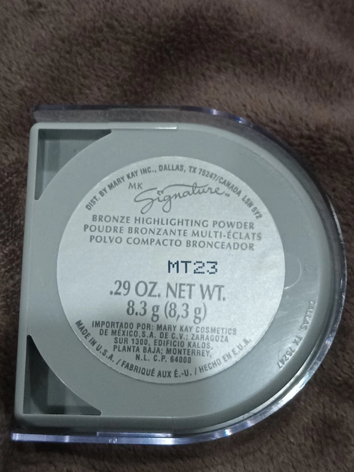NIB Mary Kay MK Signature Bronze Highlighting Powder 743200 .29 oz / 8.3 g - Image 2 of 3