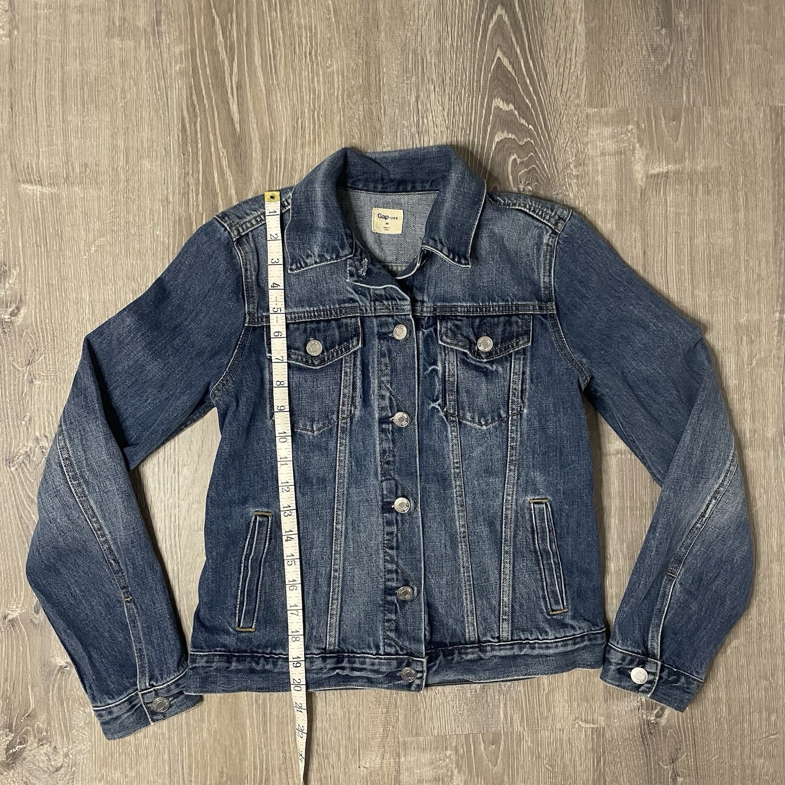 Gap Denim Button Up Jacket with Front Pockets and… - image 6