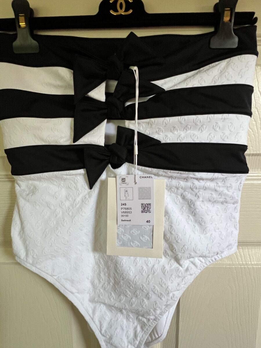 CHANEL 2024S NEW TAGS WHITE CC LOGO ONE-PIECE SWIMSUIT TOP CHANEL 2024S NEW TAGS WHITE CC LOGO ONE-PIECE SWIMSUIT TOP
