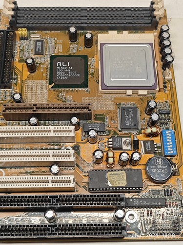 Overclockers SET Gigabyte GA5-AA Motherboard + AMD K6/2+500@K6/3-600 256 K cache - Picture 2 of 10