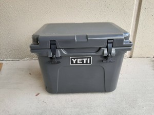 gray yeti roadie