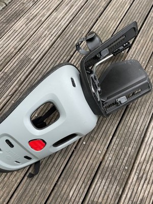Thule Yepp Nexxt Maxi Kinderfahrradsitz, grau - tadelloser Zustand, neuwertig