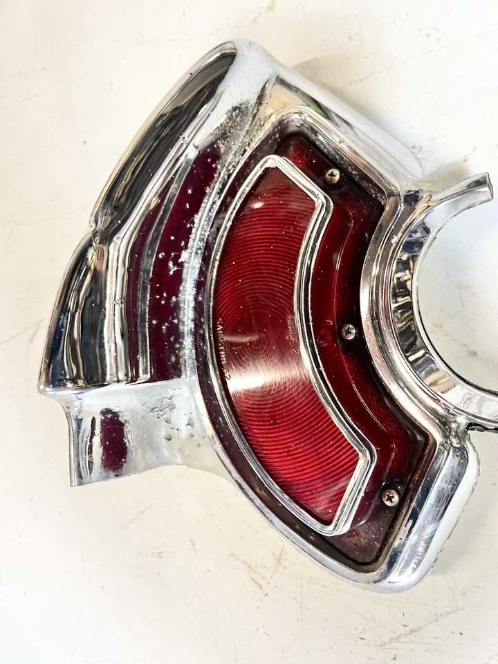 Pontiac Catalina Star Chief 1962 luz trasera bisel conjunto conductor izquierdo Foto 2 de 4