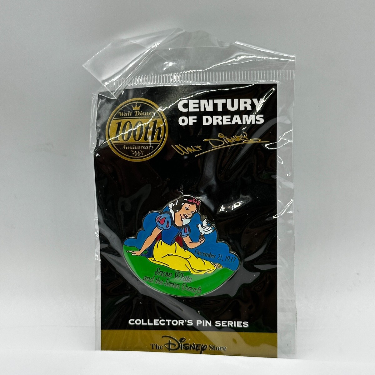 Disney Store JAPAN Pin Walt 100th Century #12 Snow White & The 7