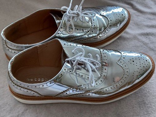 Metaphor Shiny Silver Gray Perforated Leather Sneakers SZ 10 Party Wedding Dance