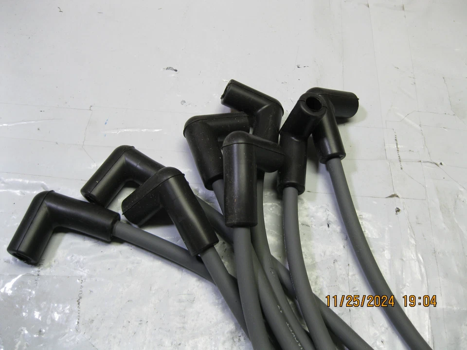 CARQUEST 35-8105 Spark Plug Wire Set (box rough) Foto 3 de 4