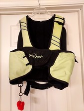 Seaquest Scuba Diving Vest Size Medium Pre-owned.