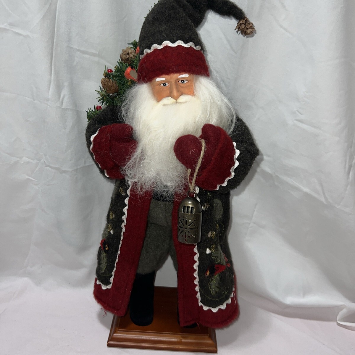 Nicolas old world Santa Claus 16” Holding Lantern Christmas Tree  Holiday