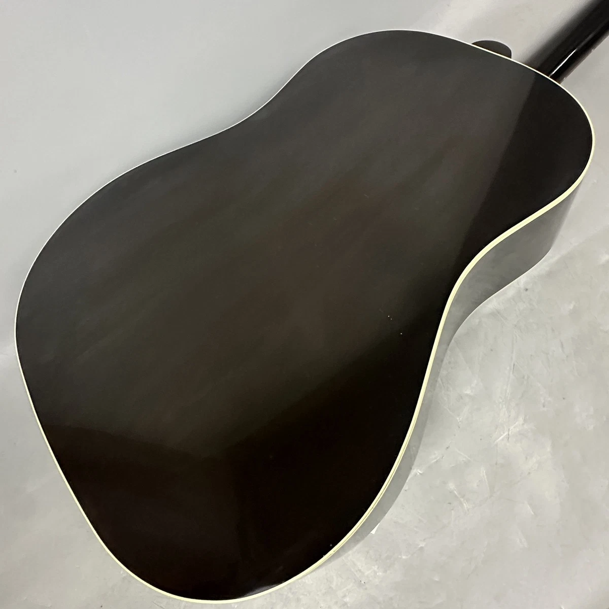 Guitarra eléctrica acústica Gibson J-45 Standard 2021 vintage Sunburst con es...