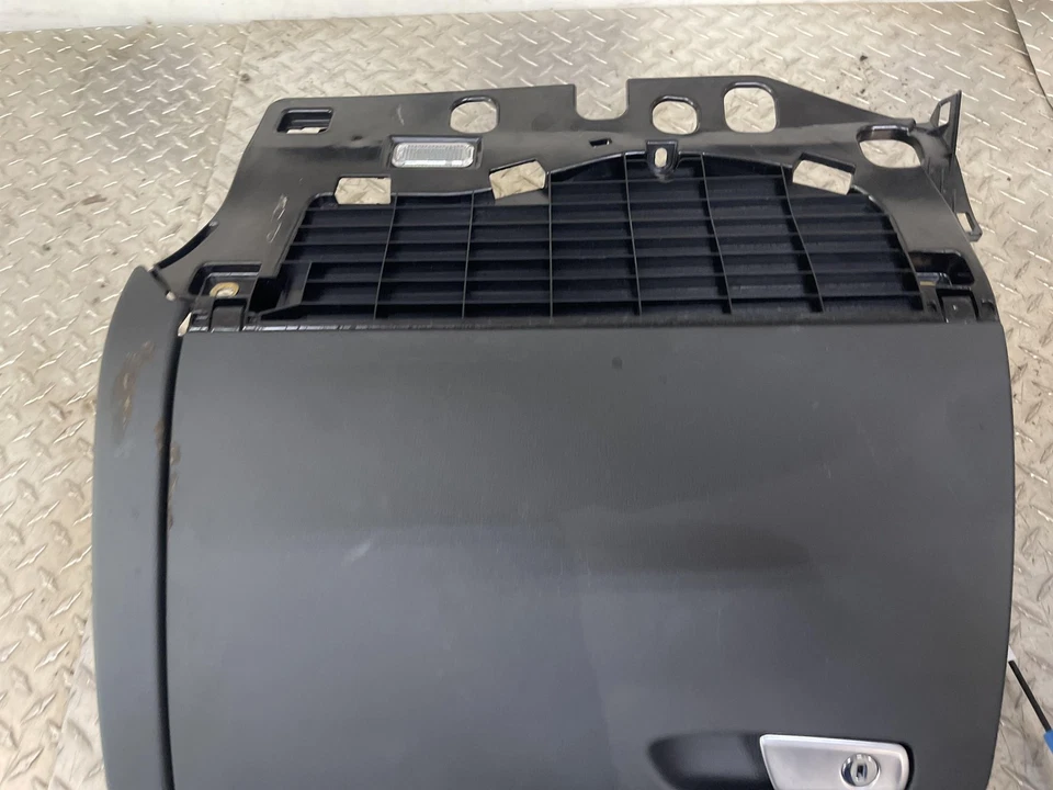 Conjunto de guantera Audi A4 2009-2016 negra probada por fabricante original Foto 4 de 4