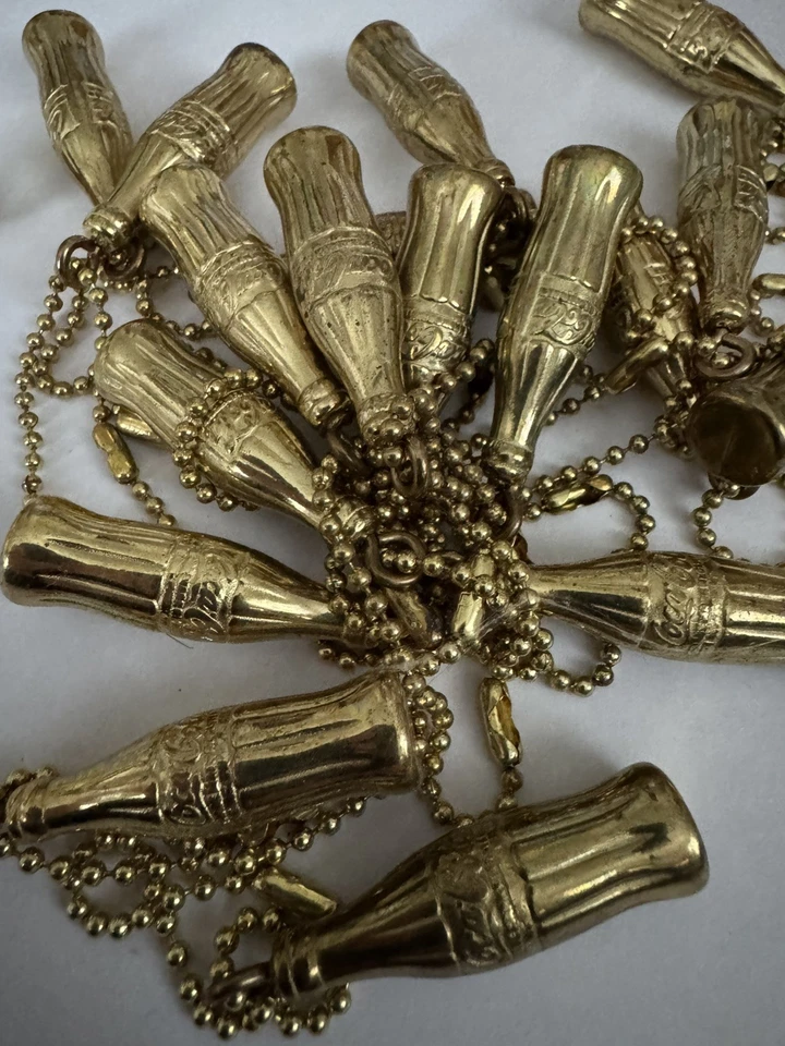 老式可口可乐,可乐瓶黄铜/金色钥匙扣,19 件装 — 第 4/4 张图片