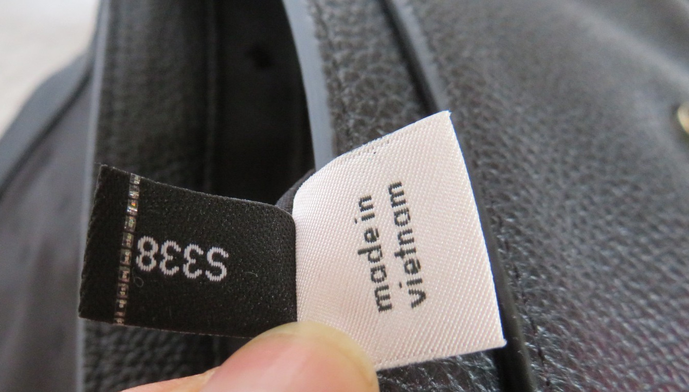 KATE SPADE LEILA MEDIUM FLAT SHOULDER CROSSBODY BAG thumbnail 15