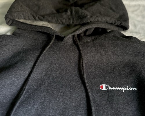 New Champion Logo Hoodie Fleece Sweatshirt Mens size Medium original price $55