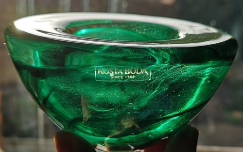 Green Swirl Kosta Boda Art Glass Decorative Bowl With Tag - Picture 5 of 7