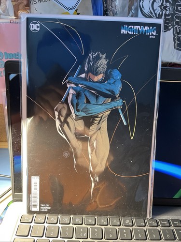 Nightwing #114 Cover B Dan Mora Card Stock Variant Comic Book First Print