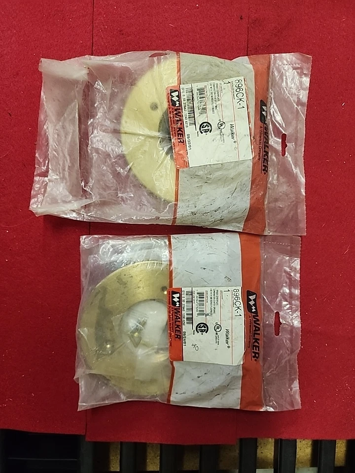 !!DOS!!WALKER Wiremold 896CK-1 Placa de cubierta con 825CK-1 Latón Conv Kit 2-1/4" A 1" Foto 2 de 4