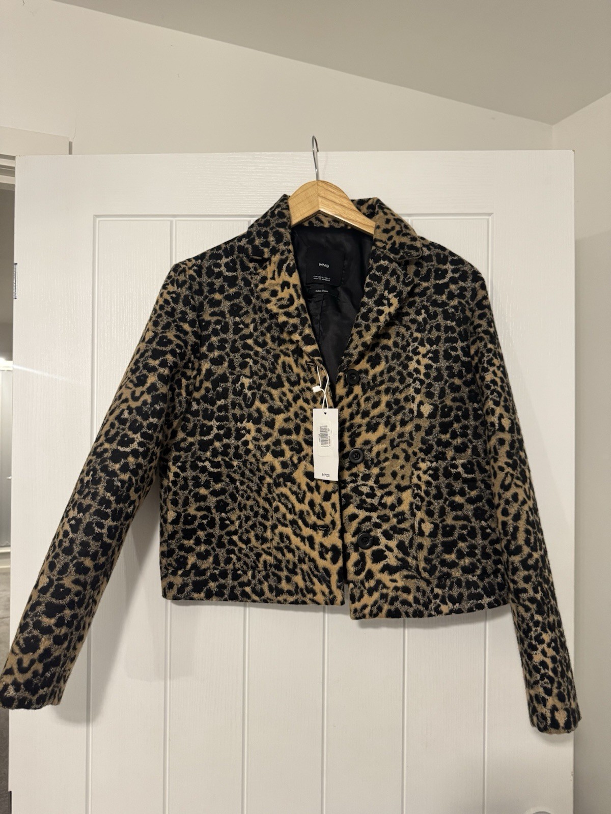 Mango Leopard Print Jacket Size M Velvet Feel New with Tags Sold Out