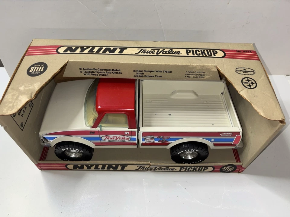 Nylint 14" True Value Hardware Chevrolet Pickup Truck Vintage Pressed Steel USA - Image 2 of 4