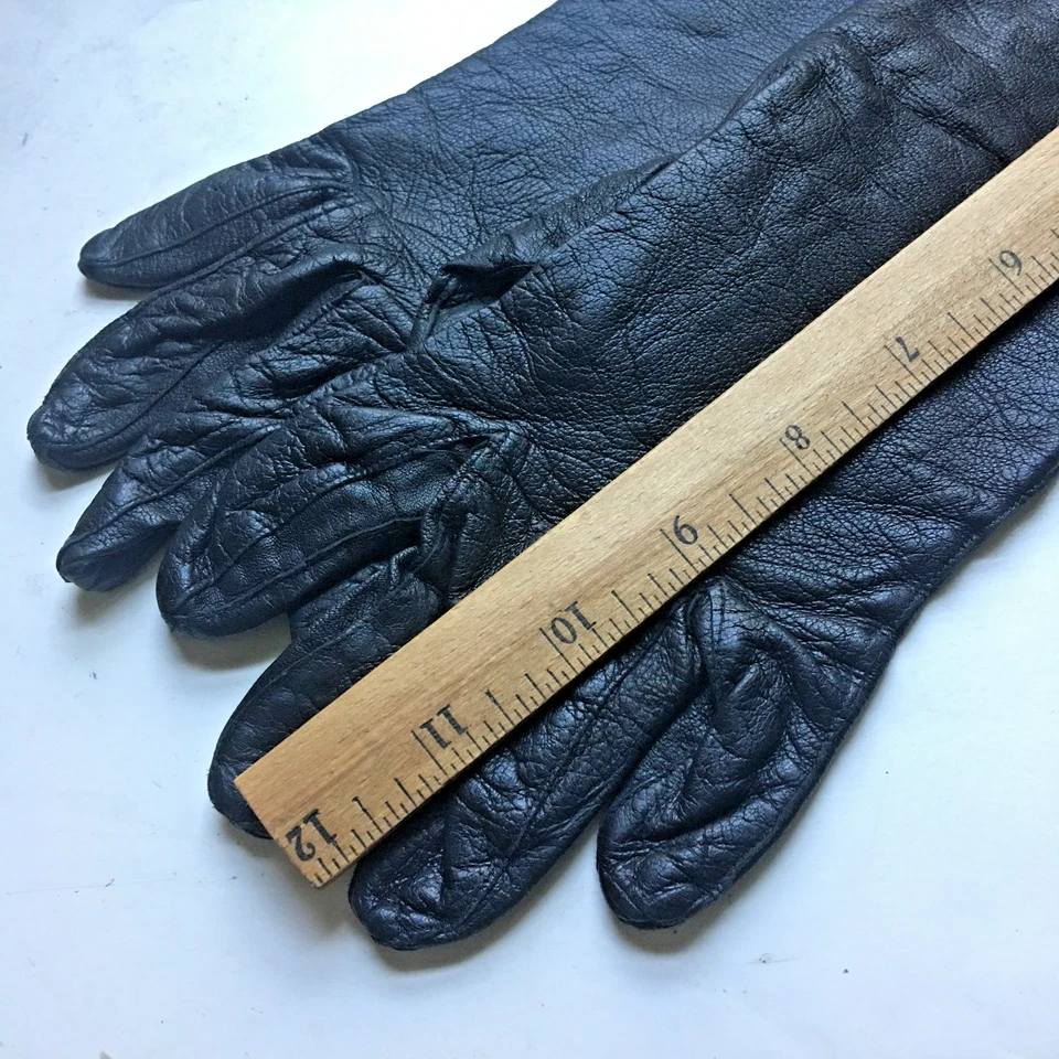 Vintage Italian Classic Long Sleeve Black Leather Gloves Silk Lined Italy Made - Image 4 of 4