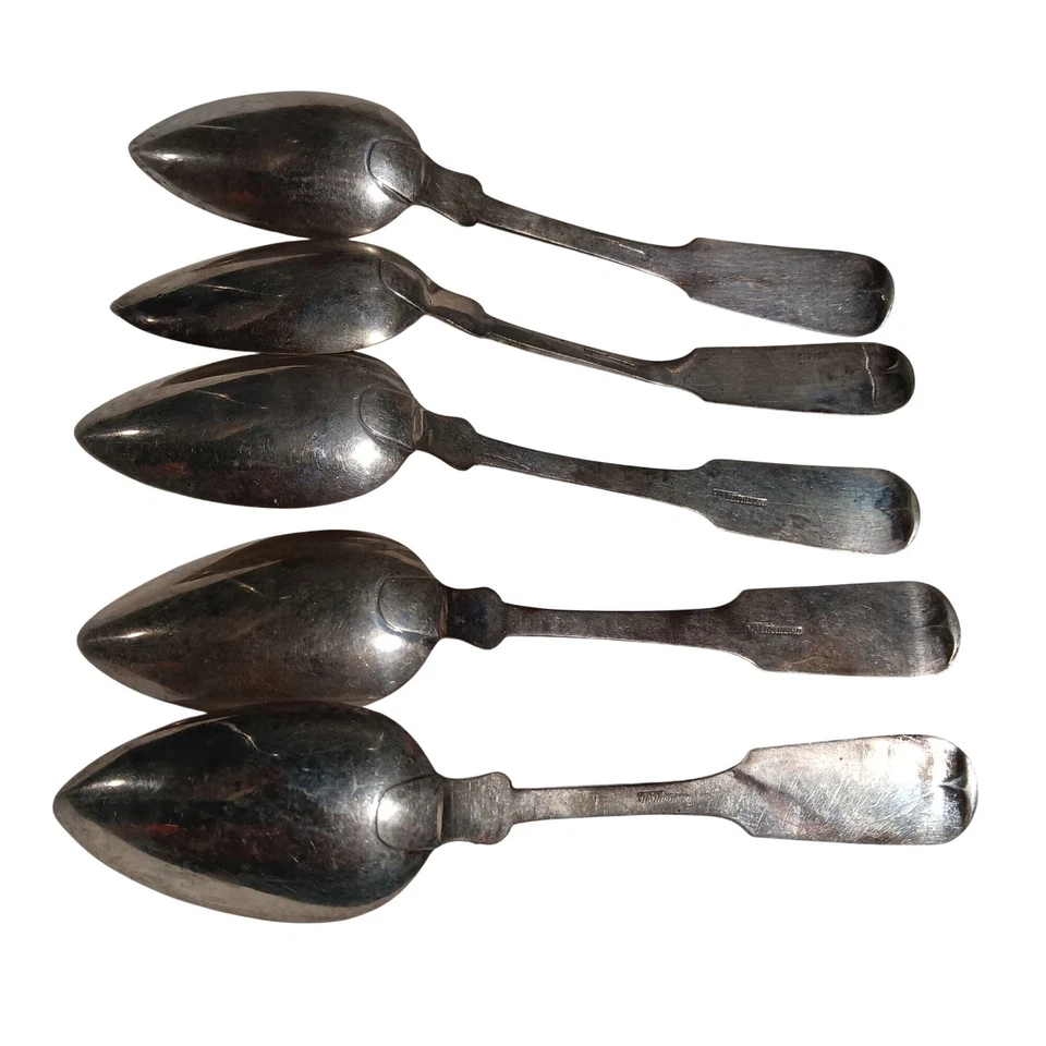 Lote de 5 cucharas de plata para monedas antiguas grabadas WILLIAM THOMSON N.Y.C. C. 1800S 119g Foto 3 de 4