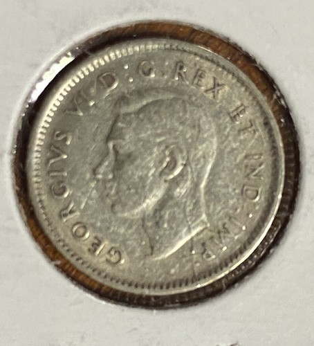 1943 Canada 10 Ten Cents With Die Break in Date - Picture 2 of 2
