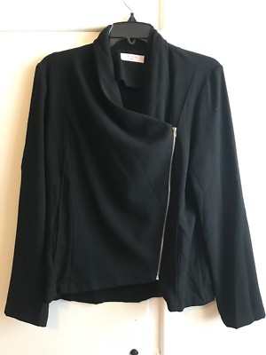 Asymmetric Tailored Cropped Blazer - Black | Manière De Voir