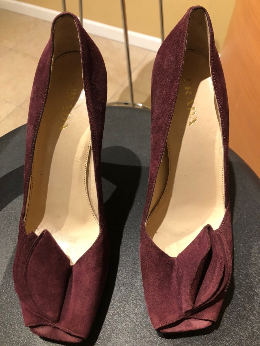 Prada Suede Burgundy Flower Pumps 40 | eBay display picture 3
