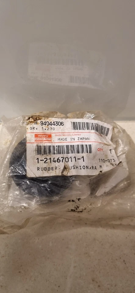 2004-2009 Topkick/Kodiak T6500-T8500 Lower Radiator Mount Bushing New 94044306 - Image 2 of 2