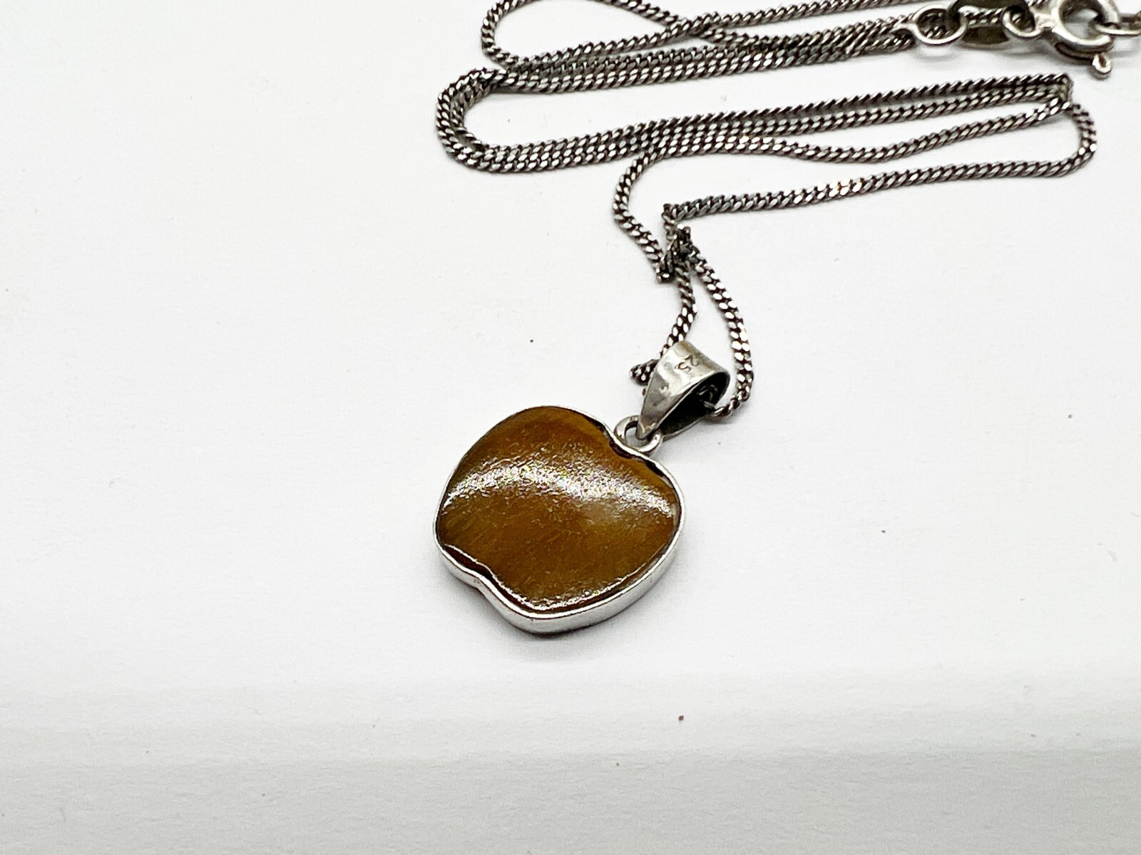 VINTAGE SOLID SILVER TIGERS EYE GEM SET APPLE PEN… - image 3