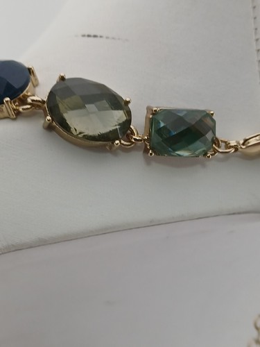 ANNE KLEIN goldtone Faceted acrylic greens blues cabachons necklace - Picture 8 of 12