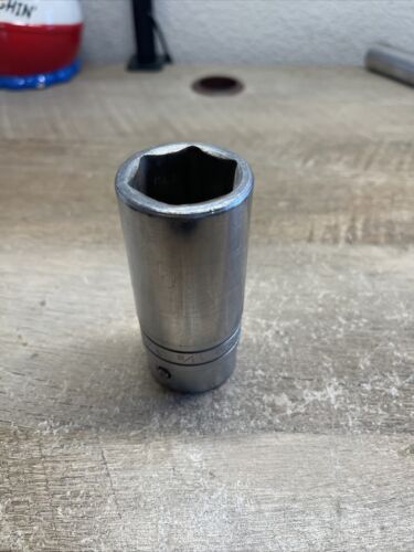 Snap-On Vintage LS362, 1-1/8", 3/4" Drive, 6-Point SAE, Flank Dr, Deep Socket - Picture 2 of 2