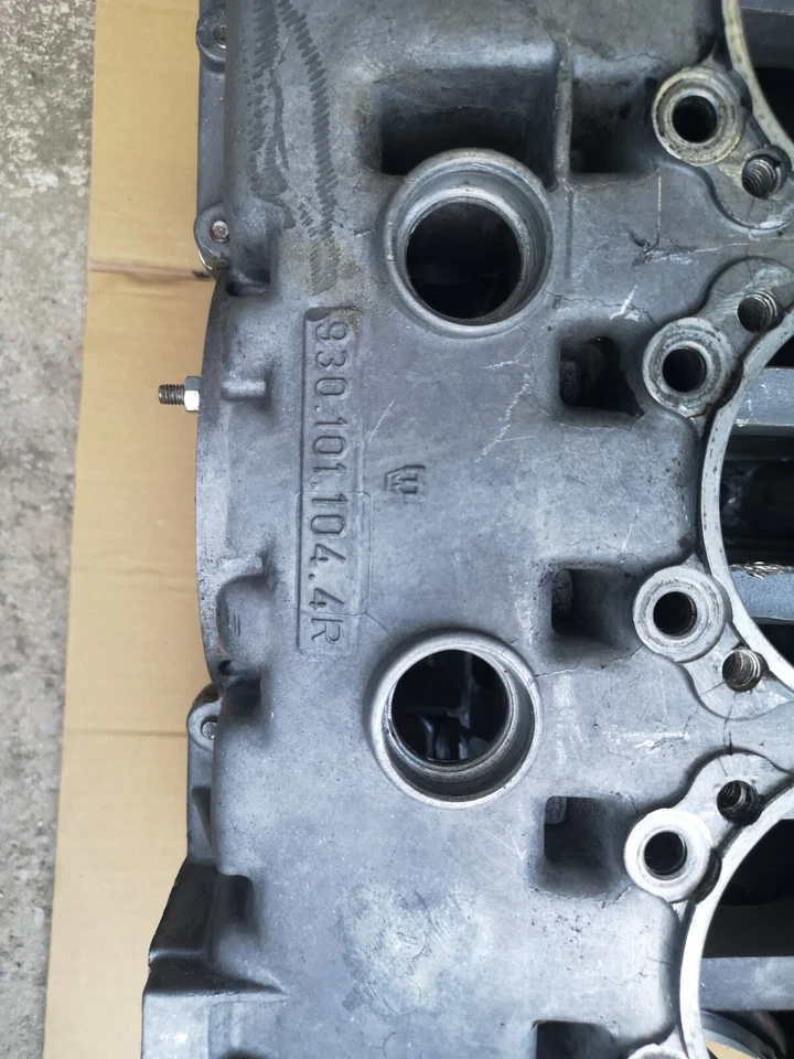 Porsche 911 SC 3.0  MONOBLOCCO- CARTER  Tipo 930/03   Danneggiato Da Arredamento Foto 4 de 4