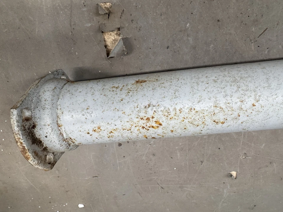 Ford Mustang Torino Fairlane 1967-1973 9" eje diferencial trasero carcasa OEM Foto 3 de 4