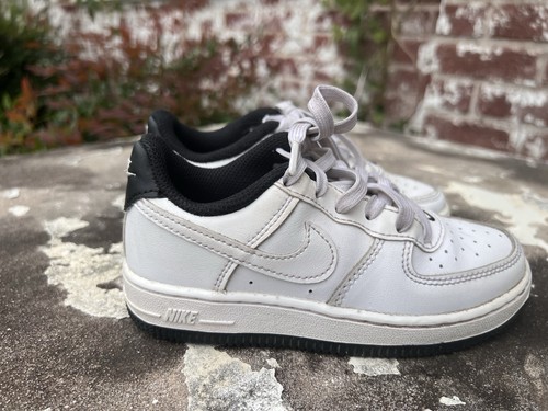 Nike Air Force 1 Leather Low Tops White and Black DV1332-100 Youth Size 11C - Picture 1 of 13