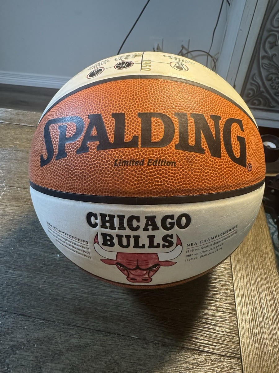 Limited Edition Spalding Leather Basketball Chicago Bulls Six NBA