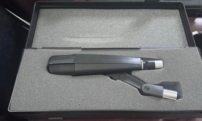 Sennheiser MD 421 Dynamic Wired XLR 3-Pin Microphone, Black w/ Case