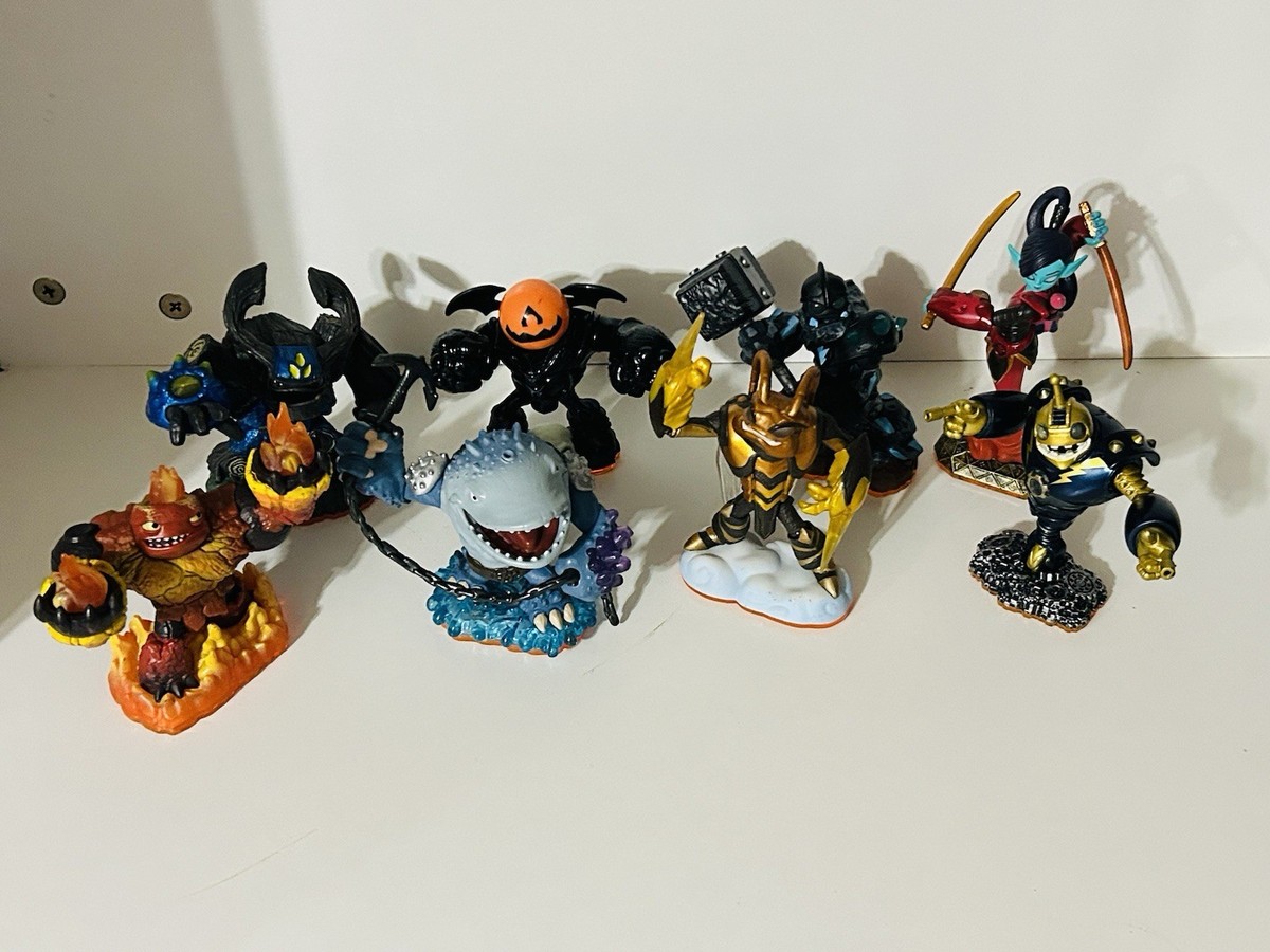 Skylanders Giants Complete Master Set of 8 Giants (5 Variants) All