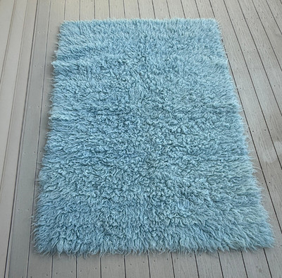 Authentic Greek Flokati Rug Light Blue   100% Wool  4.5'x6.5' USED ~ GOOD COND