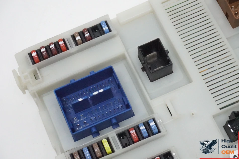 Caja de fusibles de cabina Volvo S60 2011-2013 panel de caja de fusibles de conexión 31314116 OEM Foto 3 de 4