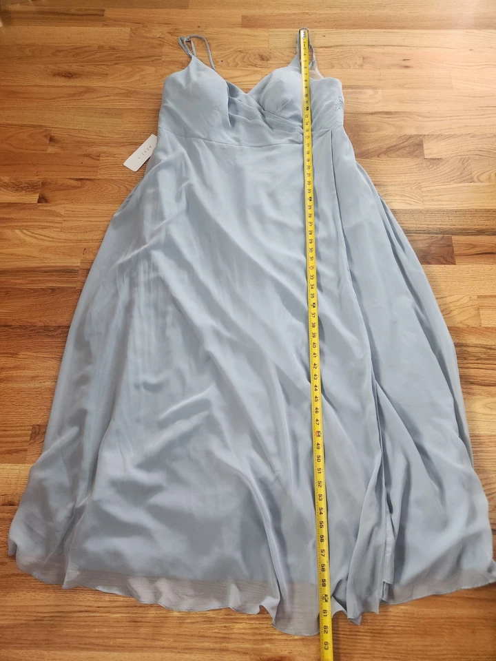 Nuevo con etiquetas Vestido Azazie Azul Claro Sin Mangas Floral Encaje Envolvente Talla A22 2X Pecho 42" Foto 4 de 4