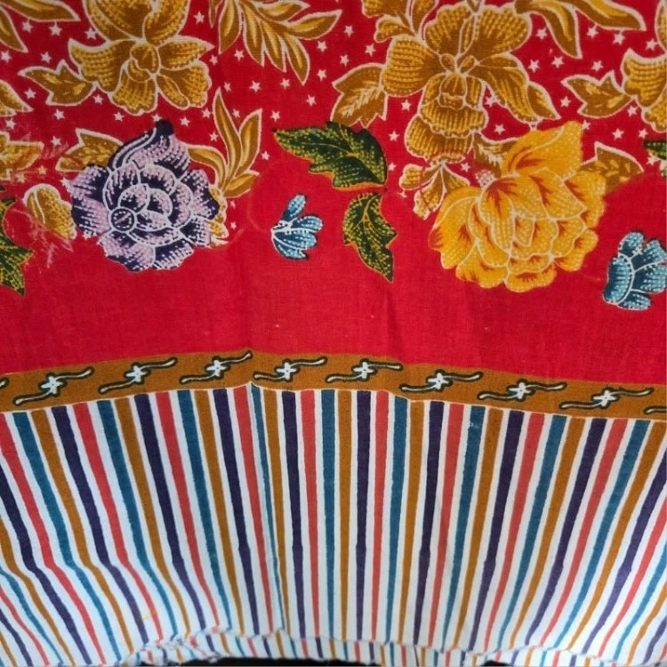 Brightly colored Indonesian batik fabric with floral design red terracotta blue - Image 4 of 4