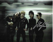 * DAVE VANIAN * signed 8x10 photo * THE DAMNED * COA *