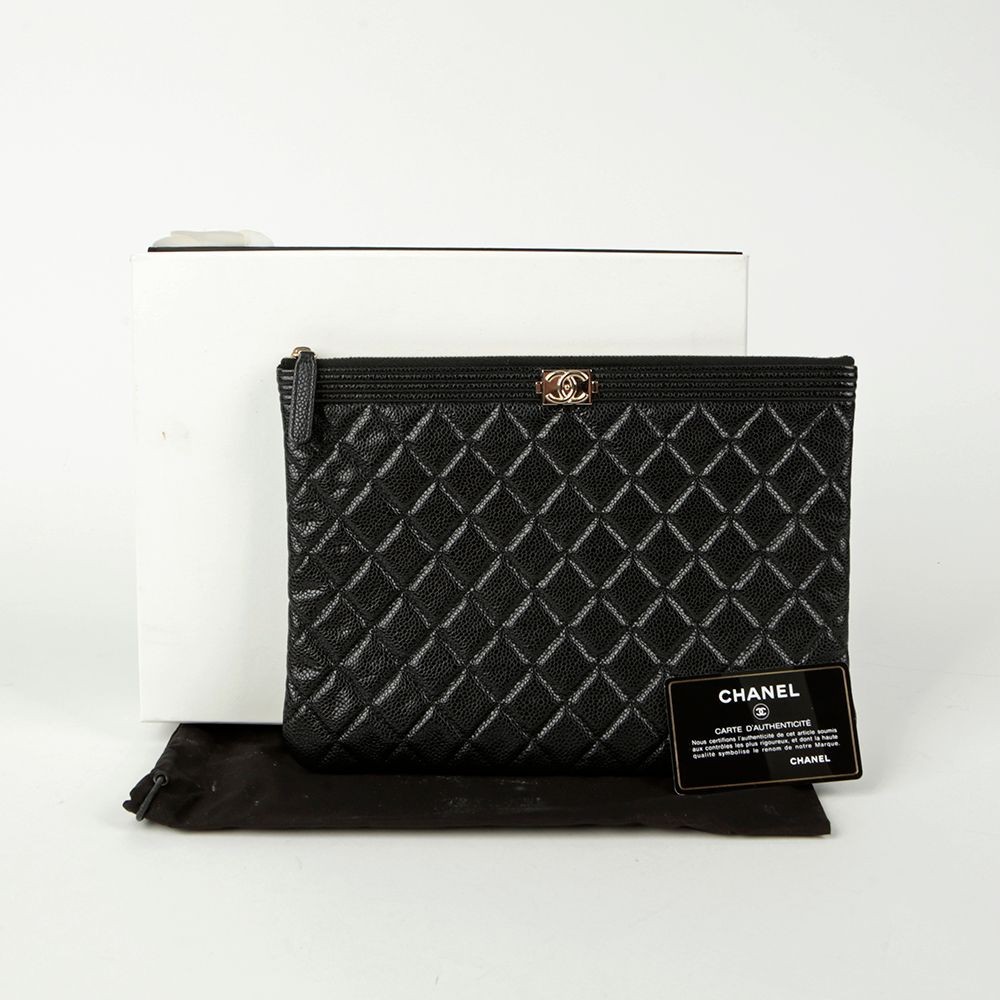 ★パールがアクセント★【CHANEL】クラッチバッグ パールが揺れる、春のときめき。】CHANEL バッグ (CHANEL