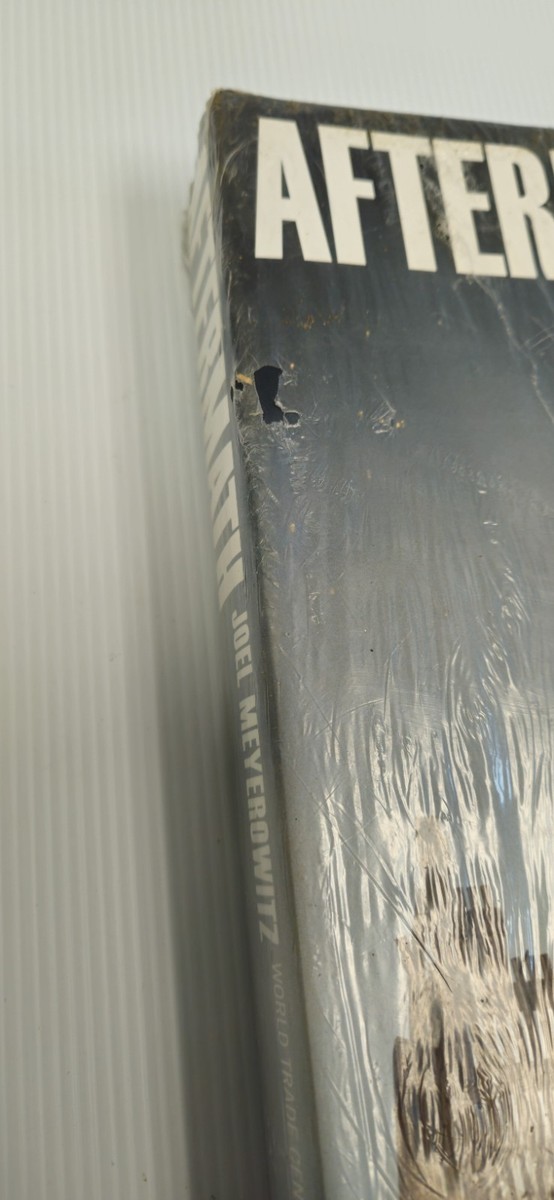 Aftermath : World Trade Center Archive by Joel Meyerowitz (2006