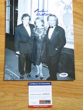 Broadcast Journalist BARBARA WALTERS signed 8x10 Photo PSA / DNA AC66532 COA
