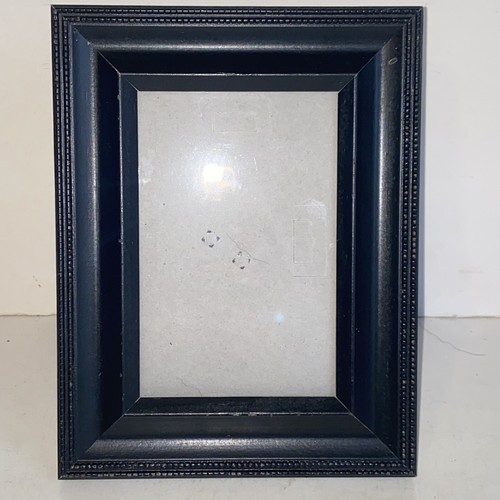 Black Wood with Decorative Beaded Edge 4x6 Photo Picture Frame - Picture 11 of 12