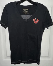 True Religion Black Tee With Red Accents Used Size Large Women’s