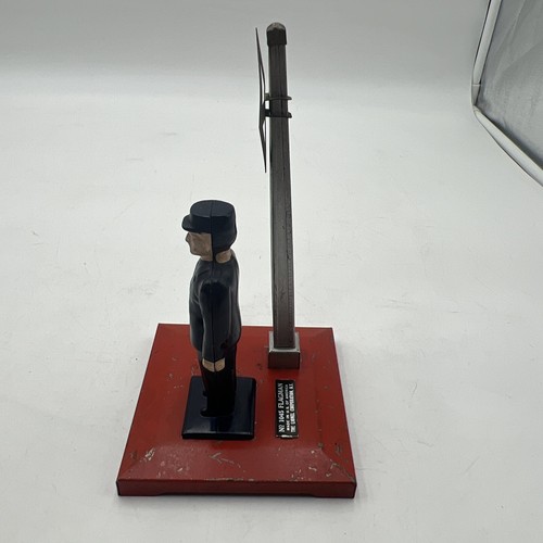 LIONEL O GAUGE OPERATING FLAGMAN NO. 1045 - Picture 5 of 12
