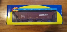 Athearn 72343 HO Scale BNSF 54' PS Covered Hopper Car #470231 Free ship!